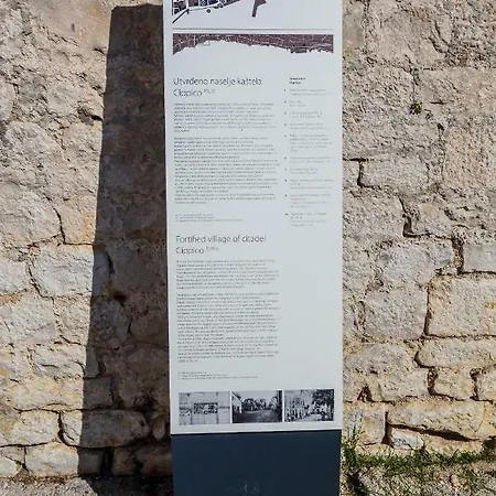 Town Square Cippico Kastela