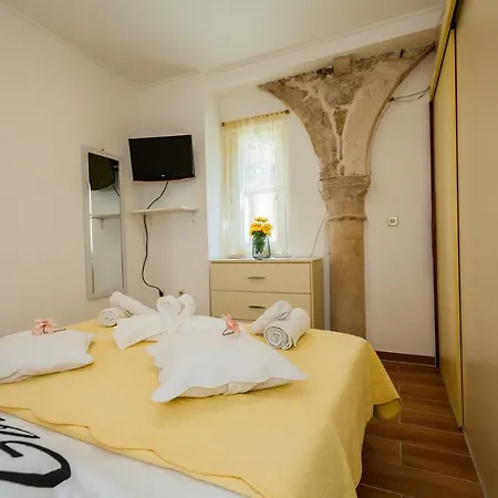 Town Square Cippico Apartmán Kaštela