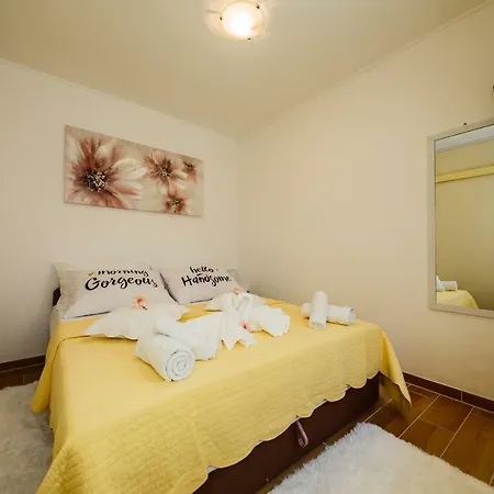Town Square Cippico Apartment